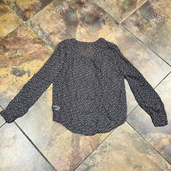 Paige Floral V-neck 100% Silk Sheer Blouse Small - Picture 10 of 12